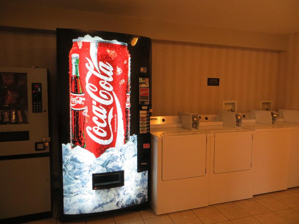 Hotel Ramada Limited Calgary Zewnętrze zdjęcie