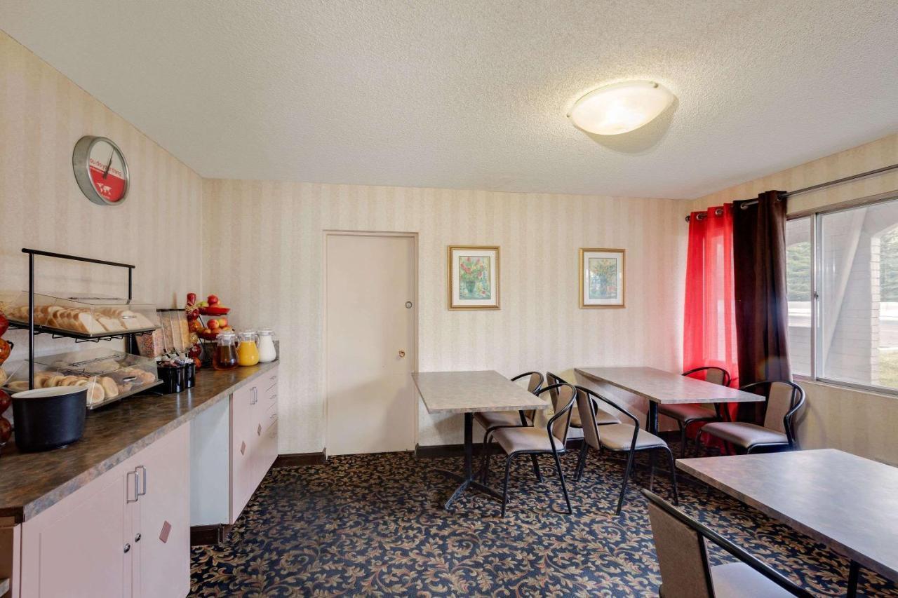 Hotel Ramada Limited Calgary Zewnętrze zdjęcie